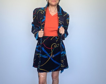 Completo gonna e blazer in velluto Laurel: fantasia astratta anni '90, giacca oversize e minigonna