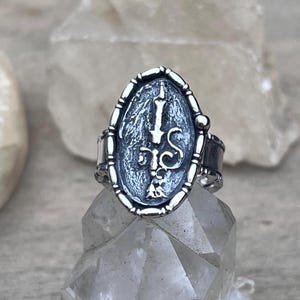 Sterling silver ring with candle, gothic ring with a solid band ring in size M, US- 6