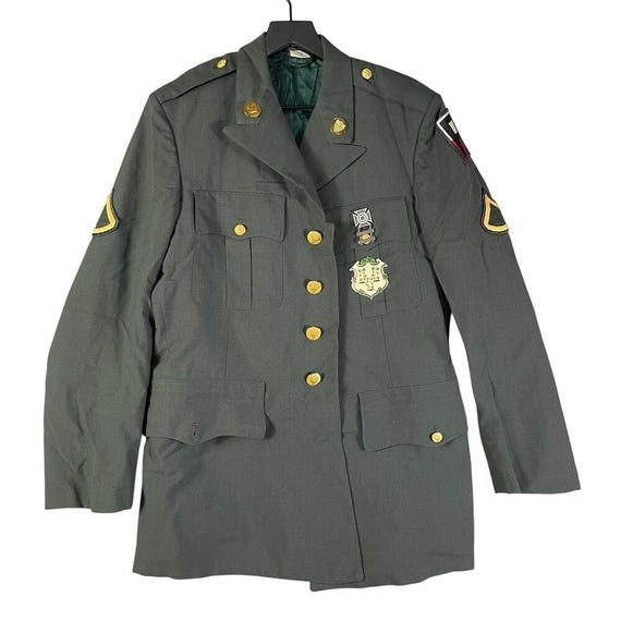 Vietnam Era U.S. Army 1st Army Dress Jacket PFC Rank Badge DUI 39R