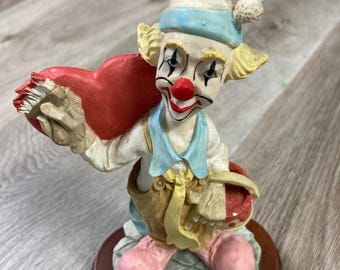 Vintage Pucci handgeschilderd keramisch clownbeeldje 7" met narrenhoed