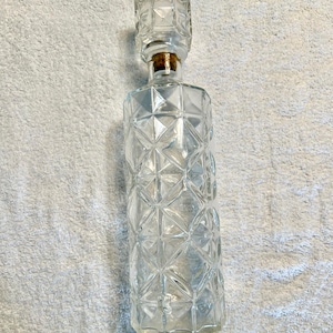 Vintage glass decanter with stopper, diamond pattern, mid century, 1960s, barware, movie tv film prop,  bar decor, clear glass, bottle