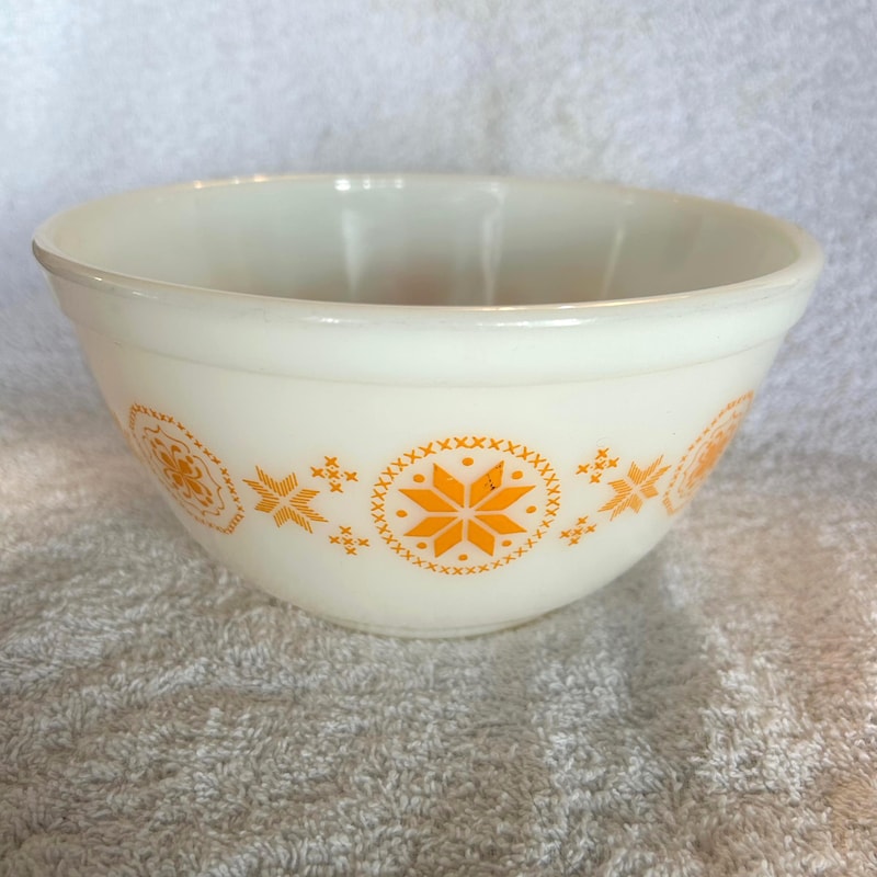 Vintage Pyrex Orange 402 - Etsy
