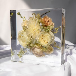 CUSTOM 8x8&quot; Block Floral Preservation for Bouquets in Resin | Wedding Flower Preservation | Bouquet Preservation | Wedding Gift | Flower Art