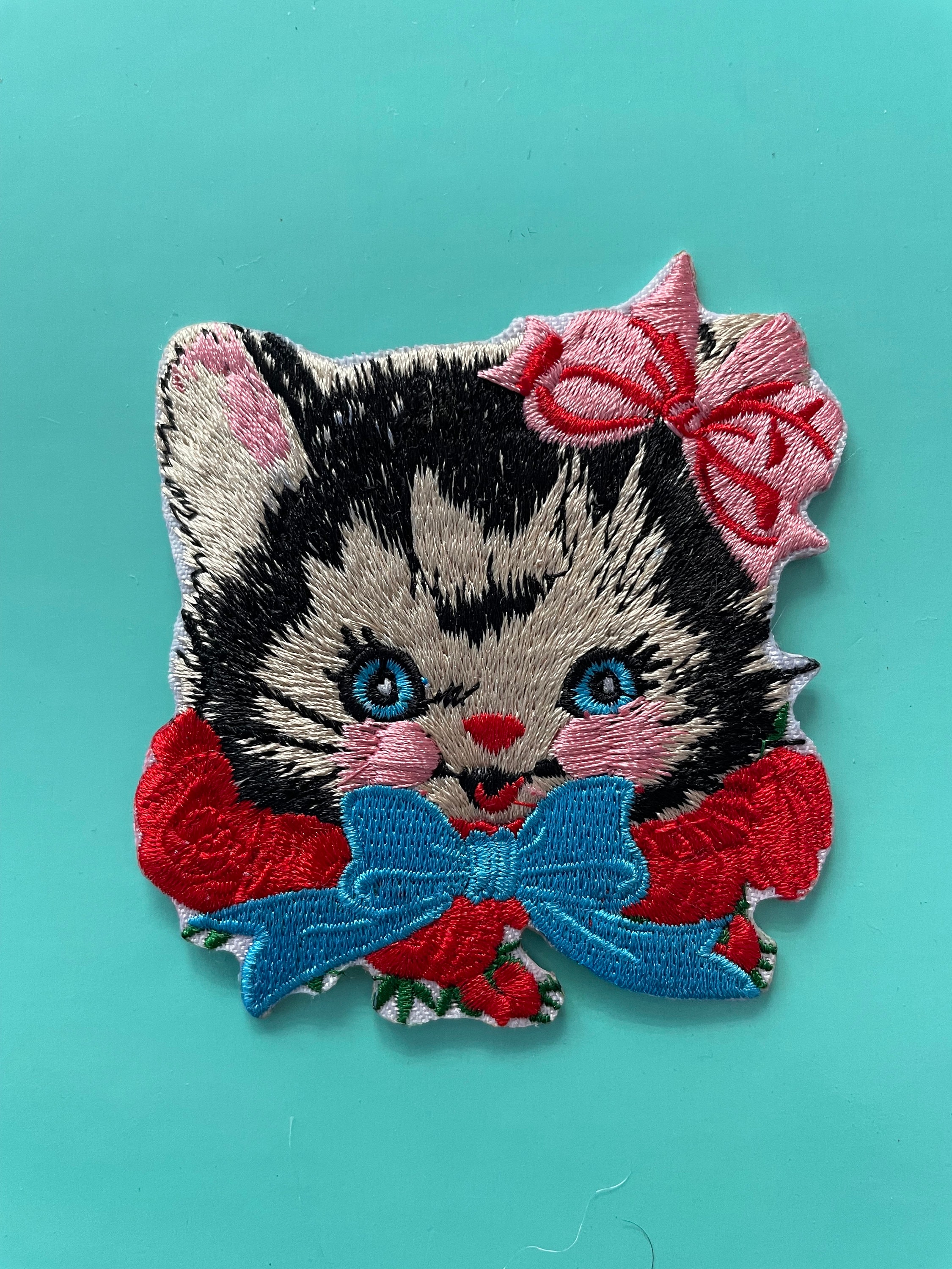 Kawaii Cute Allee May Cat Kitten Roses Patch Iron on 50s 60s