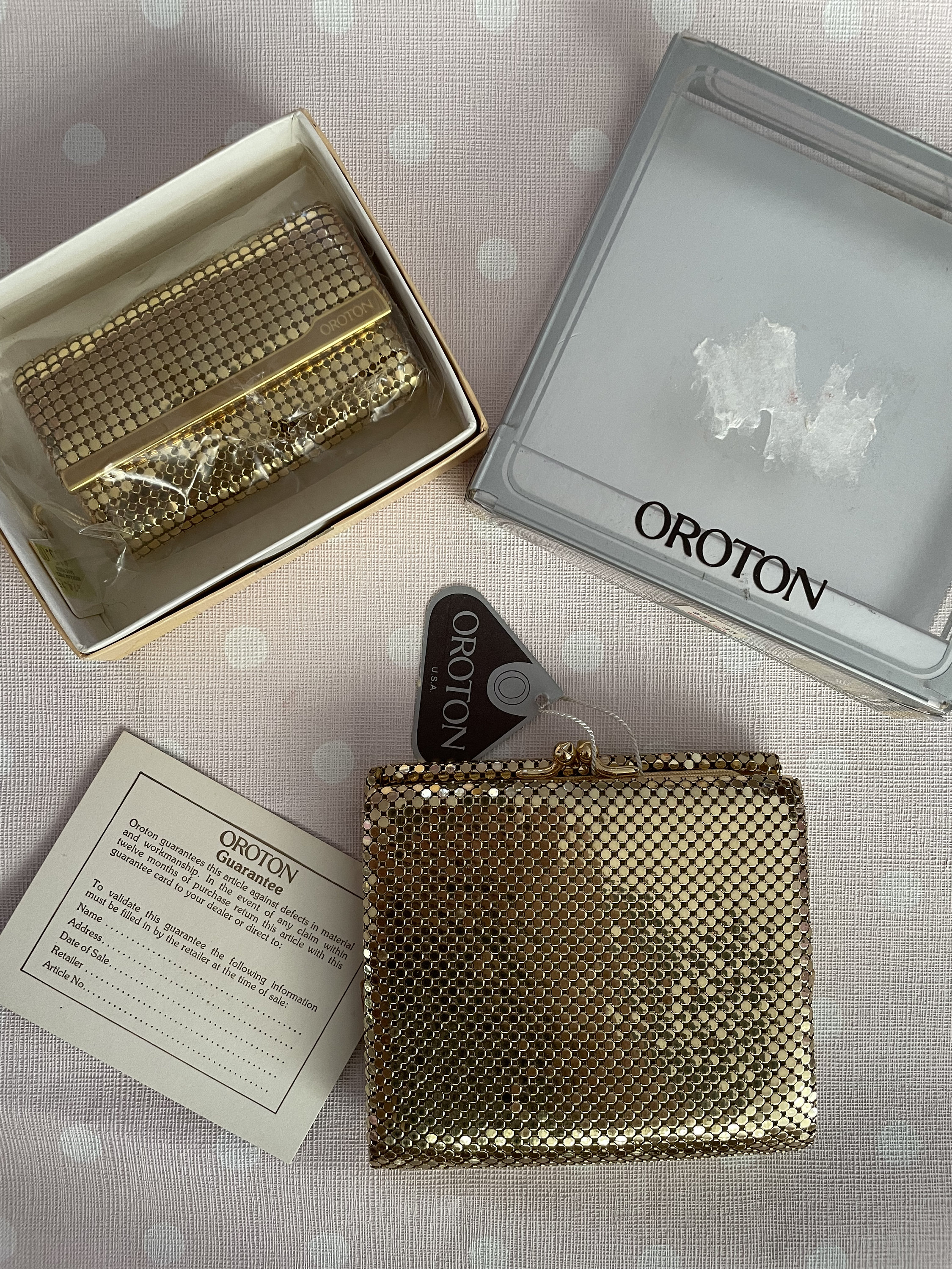 Brand new in box Vintage Oroton purse wallet key gold glomesh retro