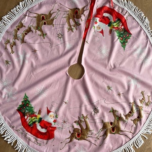 Vintage kitsch retro Santa sleigh Reindeer deer candyland Christmas tree skirt pastel pink red Vinnie boy 1950s 50s kitschmas