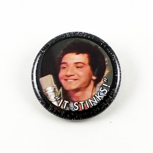 Pod People &quot;It Stinks&quot;| MST3K Stinger Series | 1 1/4 Inch Pinback Button