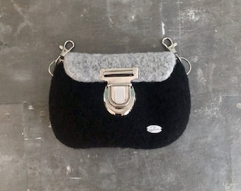 elegance belt bag in black and light blue by meiTaschi