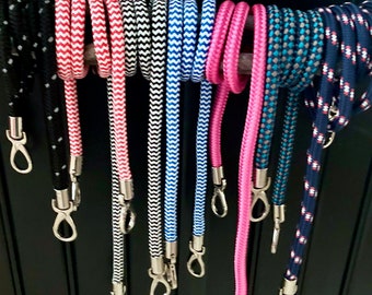 bag strap made of sail rope with silver colored carabiners