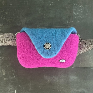 Pink und Türkis bei meiTaschi, kleine Gürteltasche aus Wolle gefilzt in modischen Knallfarben für das Handy und kleine Geldbörse