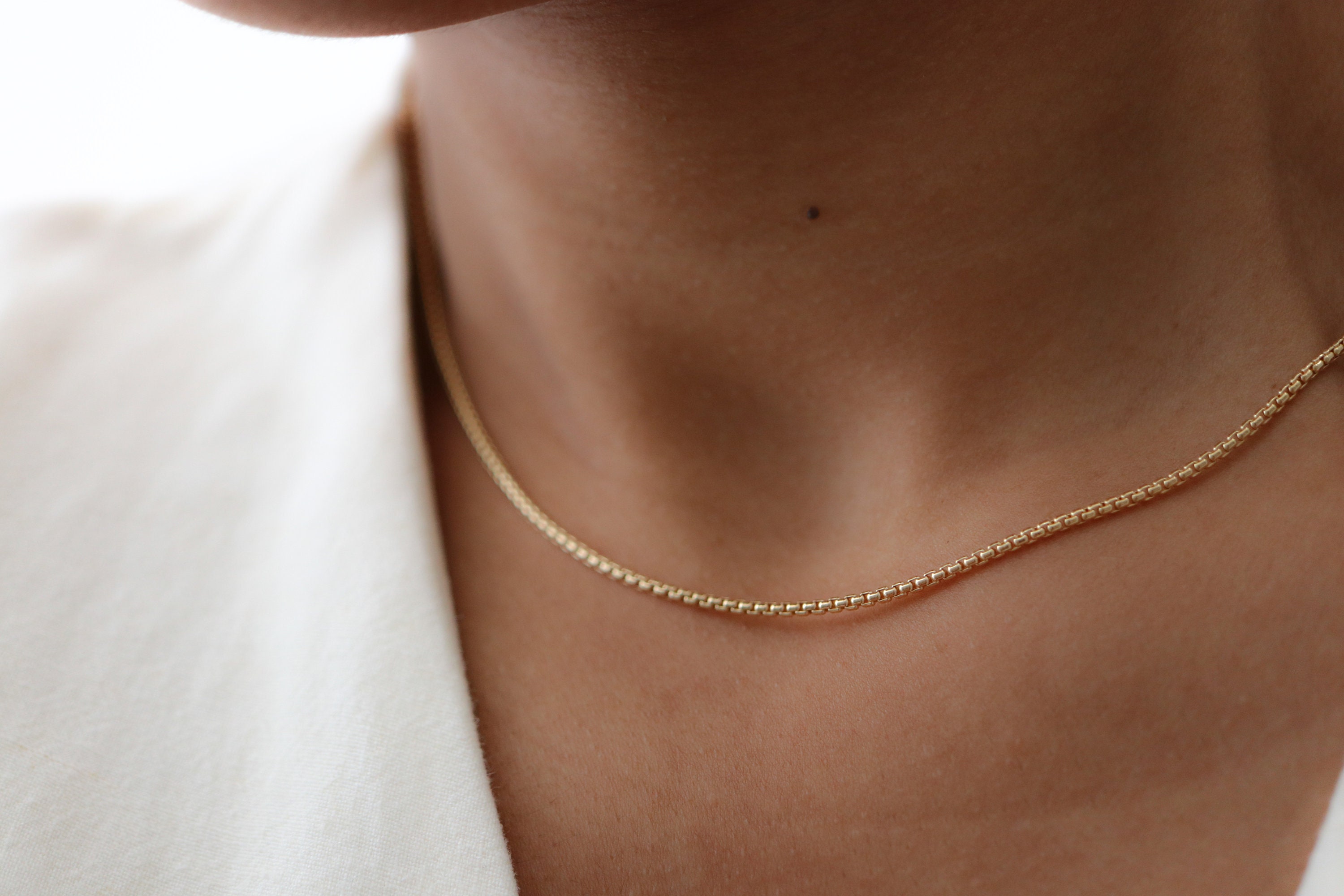 Box chain hotsell necklace