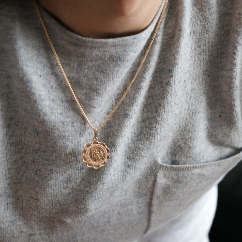 Mens Gold Neckace Gold Medallion 