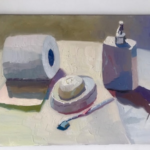 Dipinto ad olio bianco Natura morta, oggetti da bagno bianchi, pittura figurativa con colori bianchi, carta igienica, sapone, spazzolino da denti