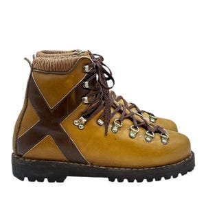 Vintage K2 Vibram Montagna Block Leather Waffle Stompers 7.5 Mountaineering Boot Vintage 1990s Mens SB WORLD Red Leather Lace up Hiking BOOTS  main image 4