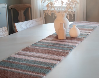 The Patina Table Runner Crochet Pattern // Runner crochet pattern // easy crochet pattern // modern crochet pattern