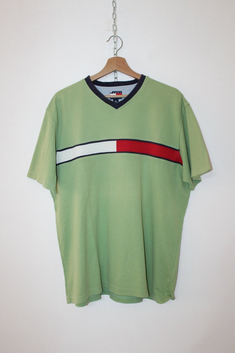 t shirt tommy hilfiger vintage