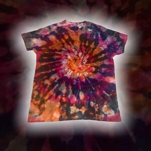 Spiral splash short sleeve reversed tie dyed men’s LARGE