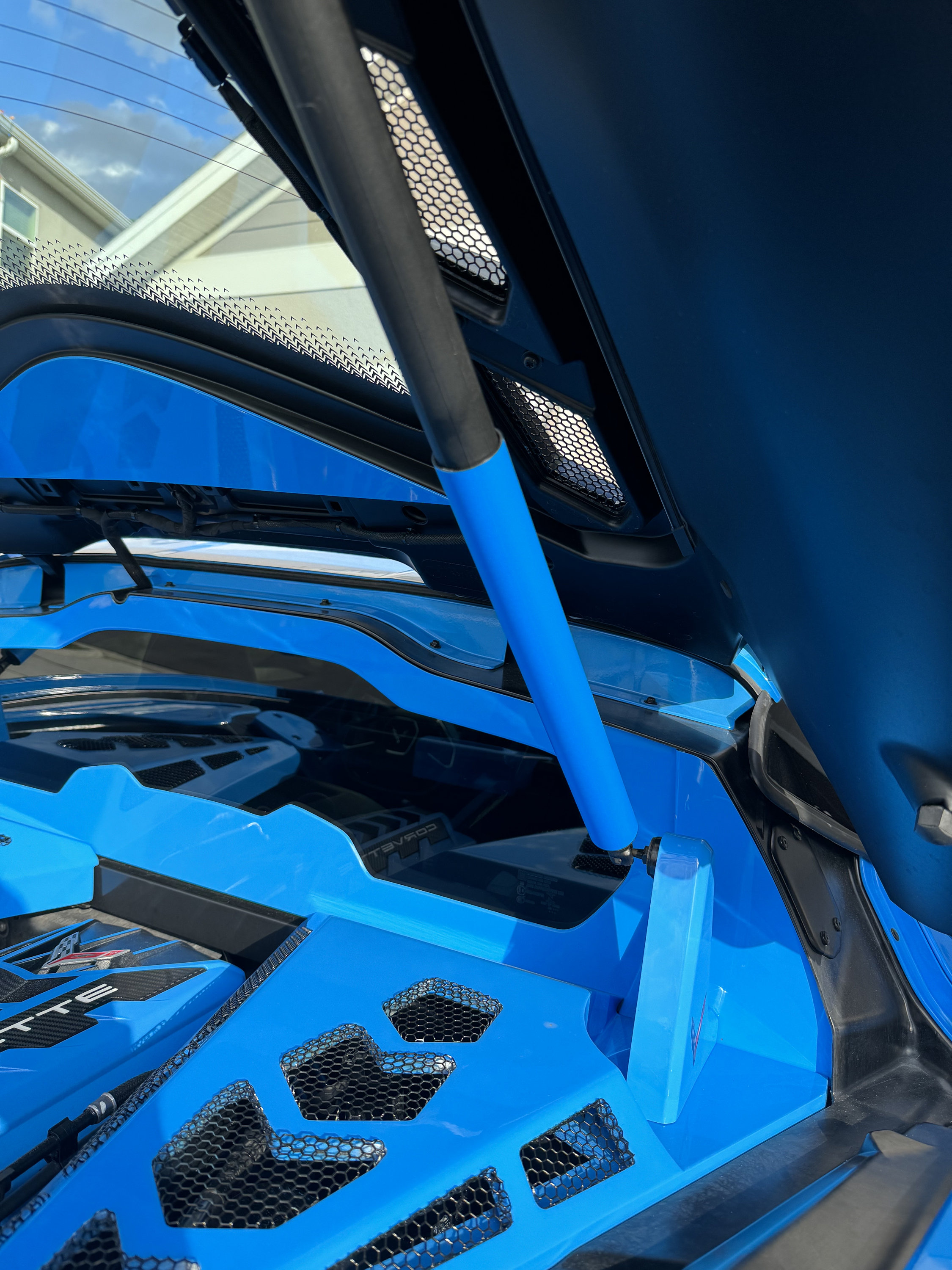 Auto Strut Wraps Corvette C8 Stingray / Eray / Z06 Custom Engine Bay Strut Cover Wraps ...