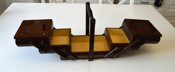 Costurero de madera oscuro 5 compartimentos