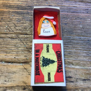 Personalised Christmas badge in a matchbox, advent calendar gift, Xmas cracker filler, name place Christmas dinner, secret Santa