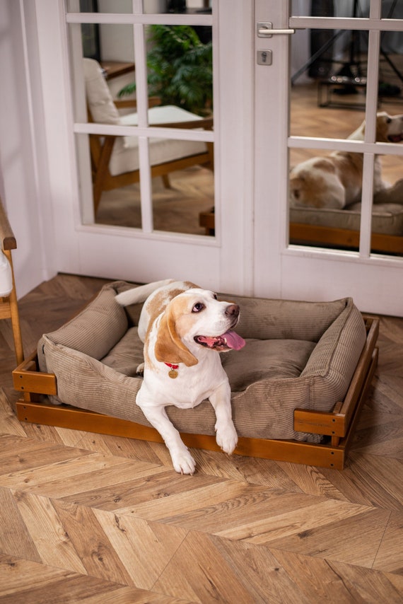 Large Bed for Medium Size Dog in Natural Wooden Frame Sizes S M