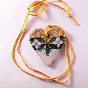 Colorful heart necklace, heart necklace, heart pendant, ceramic pendant, handmade jewelry, wedding favor, wedding necklace