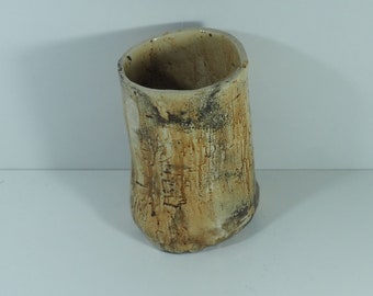 Handformed vase, ceramic vase for dry flowers