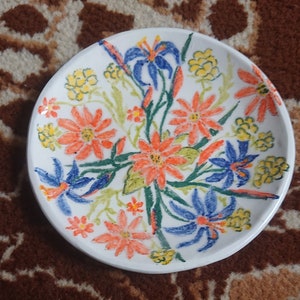 Handpainted plate, flower plate, ceramic decor, decorative plate, handmade ceramic, embeceramics