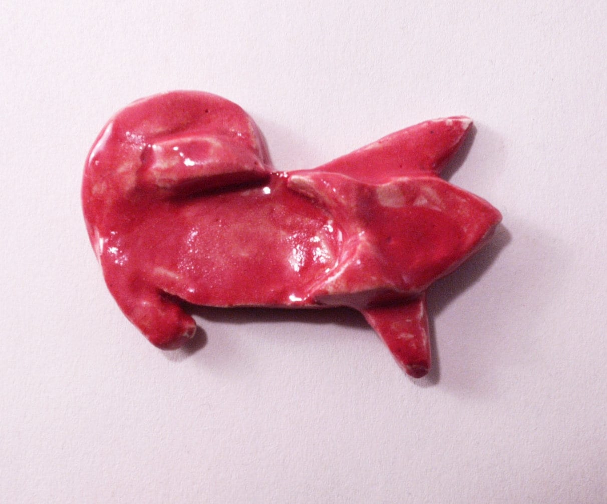 Volpe rossa in ceramica, magneti di ceramiche, animali fatti a mano, gioielli in ceramica, gioielli fatti a mano, magneti ceramici, ceramiche e terrag