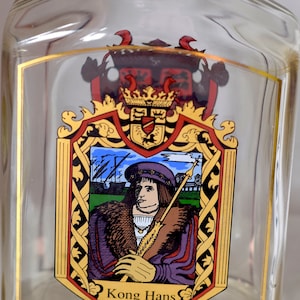 Botella vintage Holmegaard soplada a mano: Insignia Real del Rey Hans, década de 1990