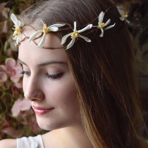 Delicate Star Orchid  Flowers Hair Wreath. Creamy White Flowers. Nordic Handmade Heirloom Quality. Botanical Florist.