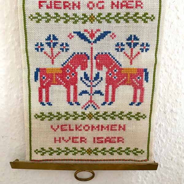 Vintage 1960s Hand Embroidered Wall Runner Welcome Guest Danish TextTheme.. Scandinavian Traditions. Classic Nordic Motives.