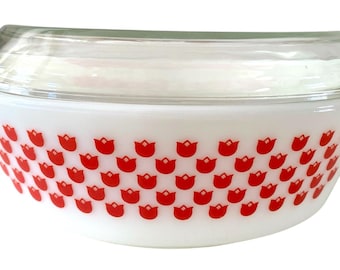 Red Petite Tulips Lidded Pyrex Glass Dish Bowl With Handles. Vintage 1970s. RARE