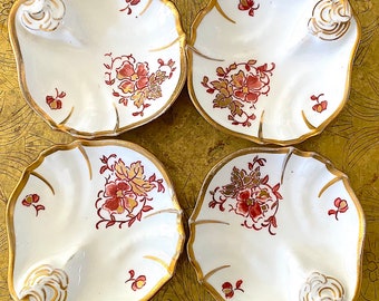 SET OF 4 Rare Beautiful Dahl Jensen Belle Epoque Queen Petite Shell Tray Dish. Fine Porcelain Gold Accent. Antique 1890-1910s Denmark