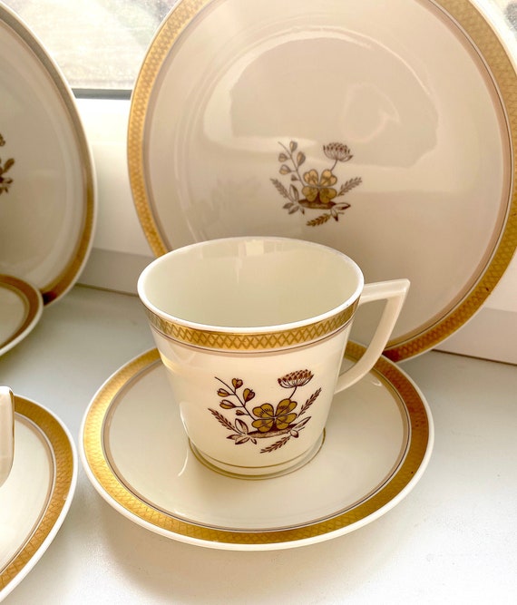 ROYAL COPENHAGEN カップとソーサーセット