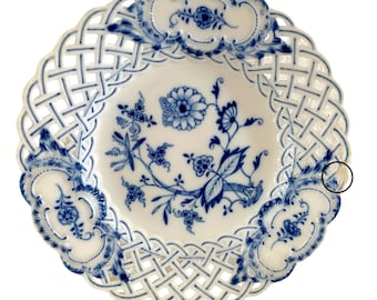 Classic Blue Onion Flower Round Full Lace Plate. Antique Meissen 1815-1870s Fine Blue and White Porcelain. Small Flaws.