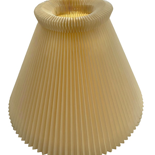 Rare Vintage Le Klint Model 6 Large Pleated Lamp Shade. Creamy Vanilla Off White Classic Nordic Design, No Frame/Wiring. Made in Denmark.