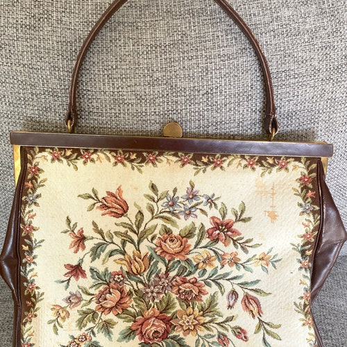 Large Vintage Hand Made hot Tapestry Clasp Hand Bag. Bon Gout Copenhagen. Purveyor Royal Danish Court. Cognac Brown With Floral Motive