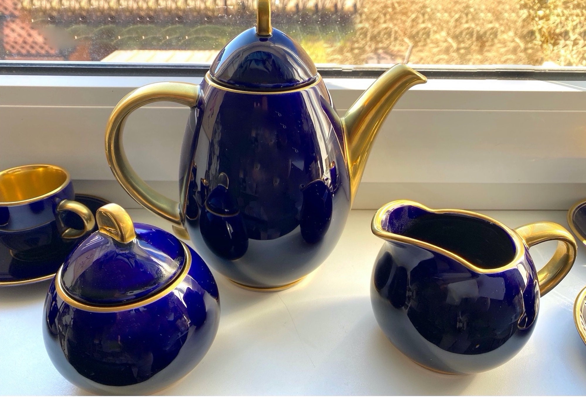 Cobalt Blue teapot – Jami Ray Vintage