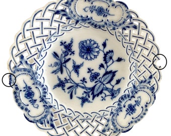 Classic Blue Onion Flower Round Full Lace Plate. Antique Meissen 1815-1870s Fine Blue and White Porcelain. Minor Flaws.