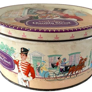 Vintage 1950s English Tin Can. Lovely Edwardian Romance Art Work Motive. Pink and Pastels. Quality Street Classic. zdjęcie 9