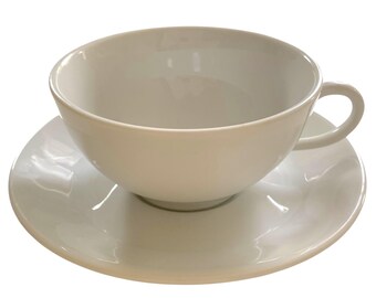 Pillivuyt Tea Cup and Saucer Set: Chic French Porcelain