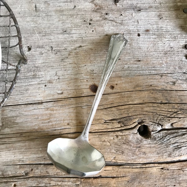 Silver Plate / Simeon L / George Rogers / Gravy Ladle / Soup Ladle / 6.80 Inches