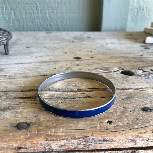 Silver Tone / Bangle Bracelet / Blue Enamel / Royal Blue / Navy Blue / 0.30 Inch / 8 Inch