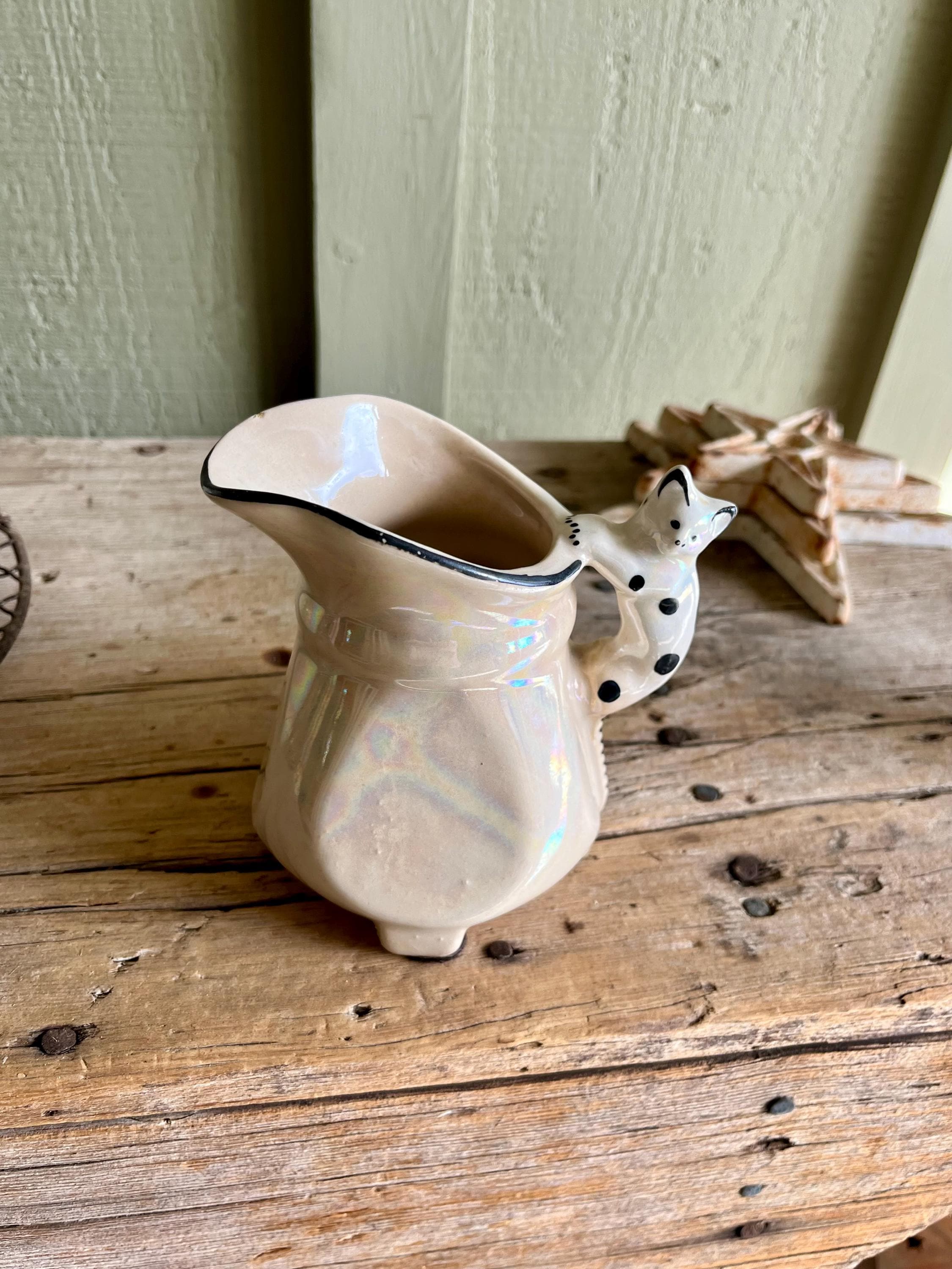 【まーちゃんさま】vintage pot ୨୧ 小鹿さん miniテリーヌポット Small Ceramic Pitcher / Creamer Jug / Kitty Cat Handle/ 3D Cat
