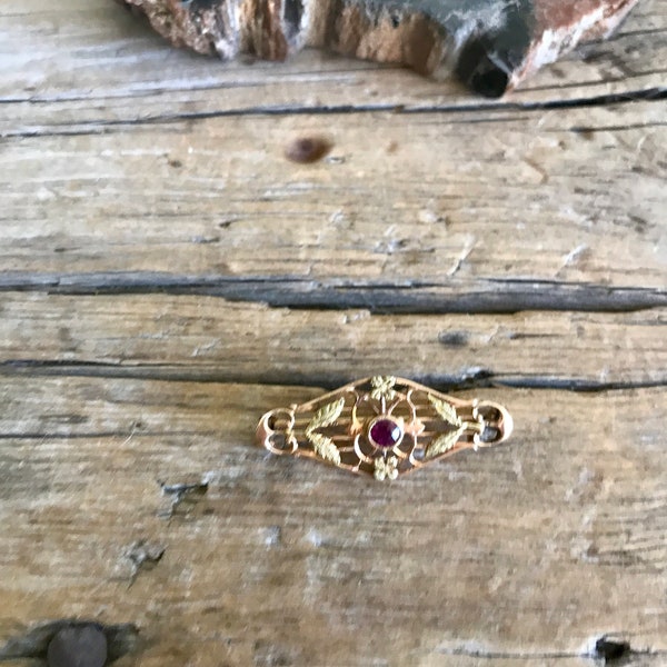 10K Gold / Ostby Barton / Pink Garnet / Circular Gemstone / Bezel Set / Floral / Green Leaves / Open Work /