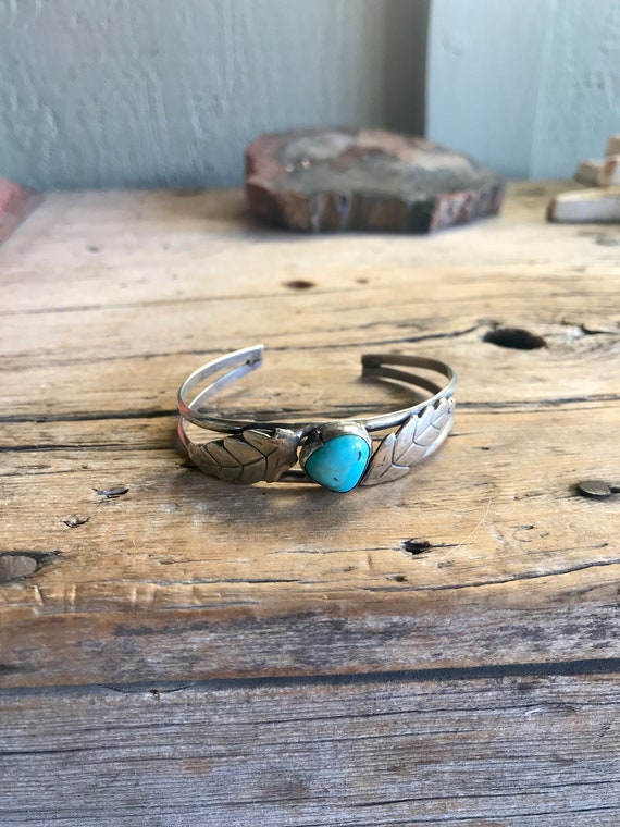 Sterling Silver / Cuff Bracelet / Turquoise Stone 
