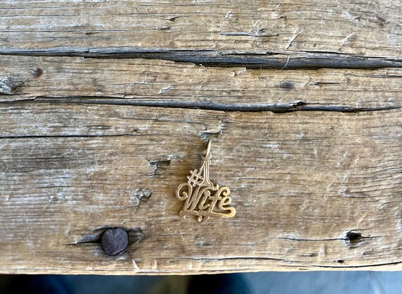 14K Gold / Yellow Gold / #1 Wife / Number One Wife / Words Pendant /