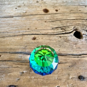 Crystal Ball / Faceted Crystal / Rainbow Crystal / Circular Orb / Bottom Felt / 1.50 Inch /