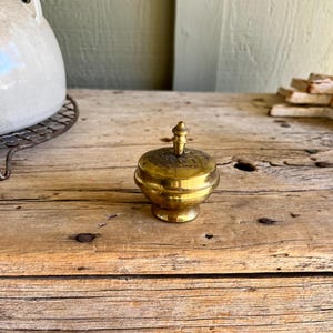 Judaic Spice Server / Spice Tower / Besamin Box / Jewish Shabbat / Made in Israel / Footed / Little Tongs / Brass / Lidded / Jerusalem /